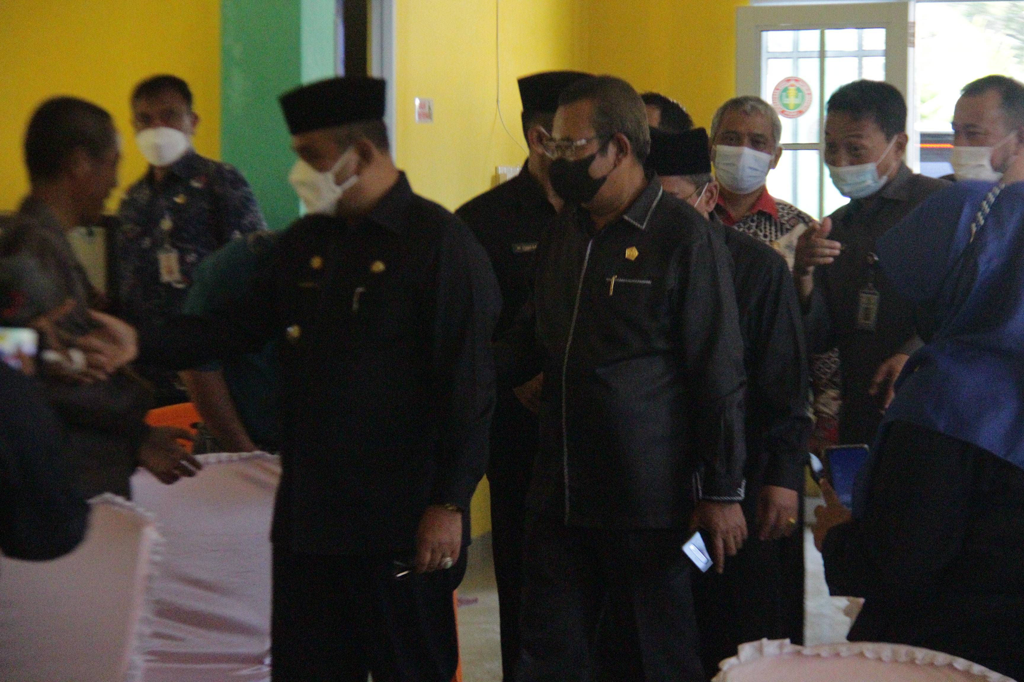 KETUA DPRD KABUPATEN KARIMUN MENGHADIRI PELANTIKAN PENGAWAS SD DAN SMP