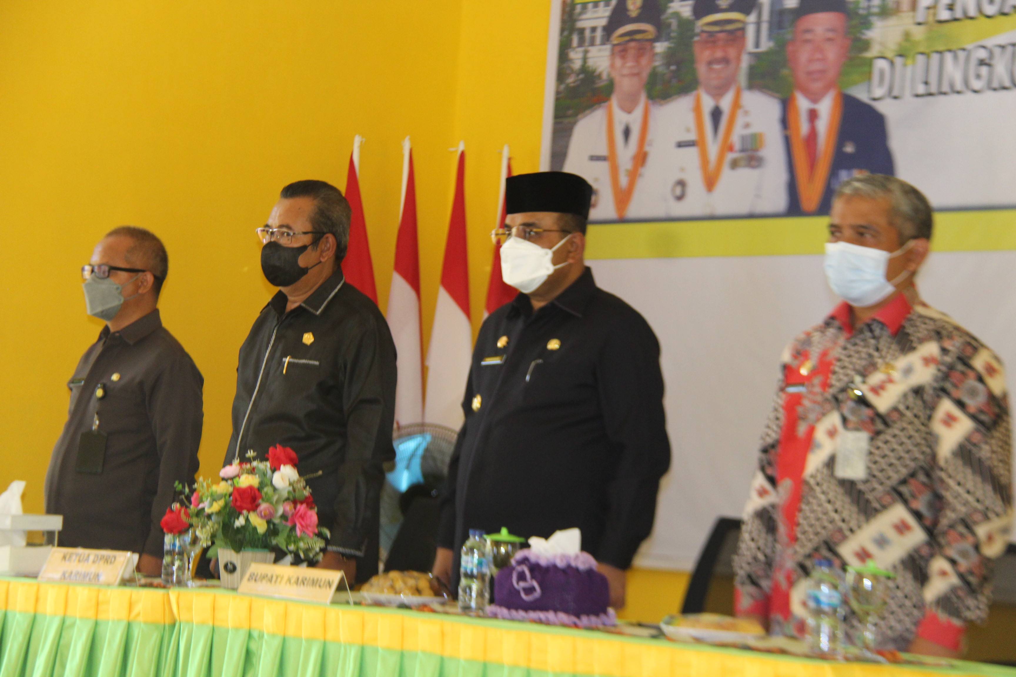 KETUA DPRD KABUPATEN KARIMUN MENGHADIRI PELANTIKAN PENGAWAS SD DAN SMP