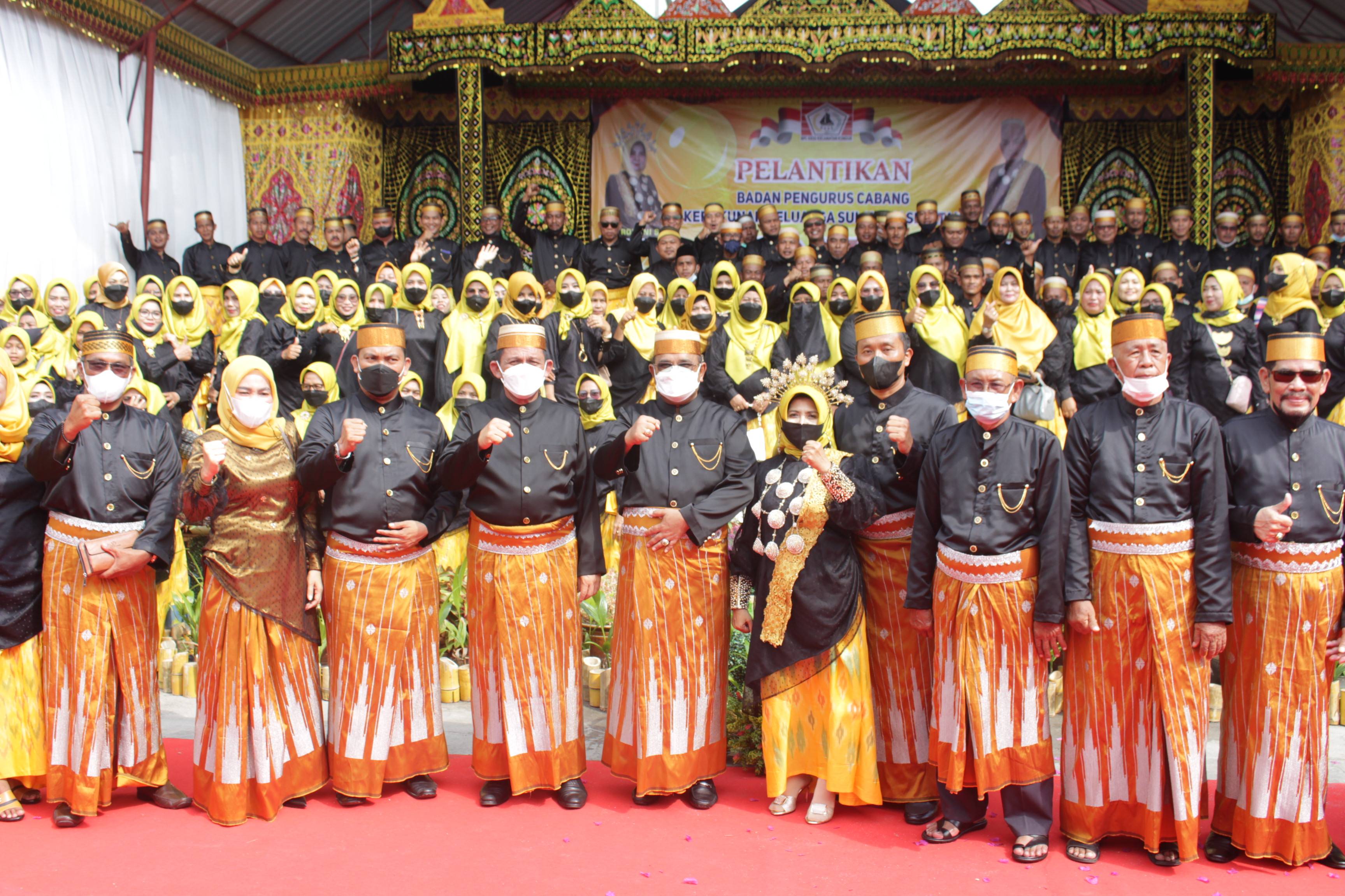 KETUA BERSAMA ROMBONGAN GUBERNUR MENGHADIRI PELANTIKAN KKSS DI TG BATU